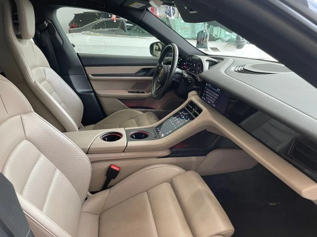 2021 Porsche Taycan - Image 25 of 30