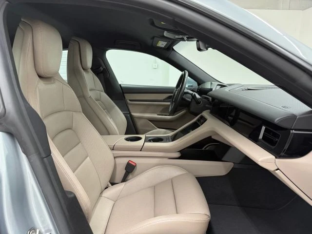 2021 Porsche Taycan - Image 11 of 21