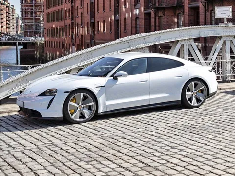2021 Porsche Taycan Turbo S AWD