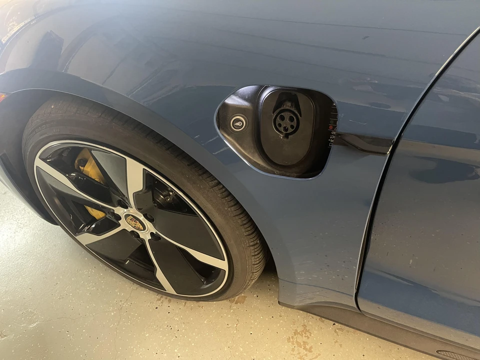 2021 Porsche Taycan Turbo S - Image 19 of 31
