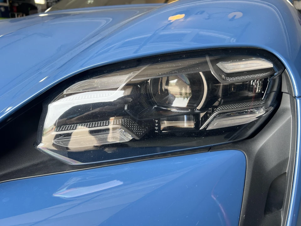 2021 Porsche Taycan Turbo S - Image 18 of 31
