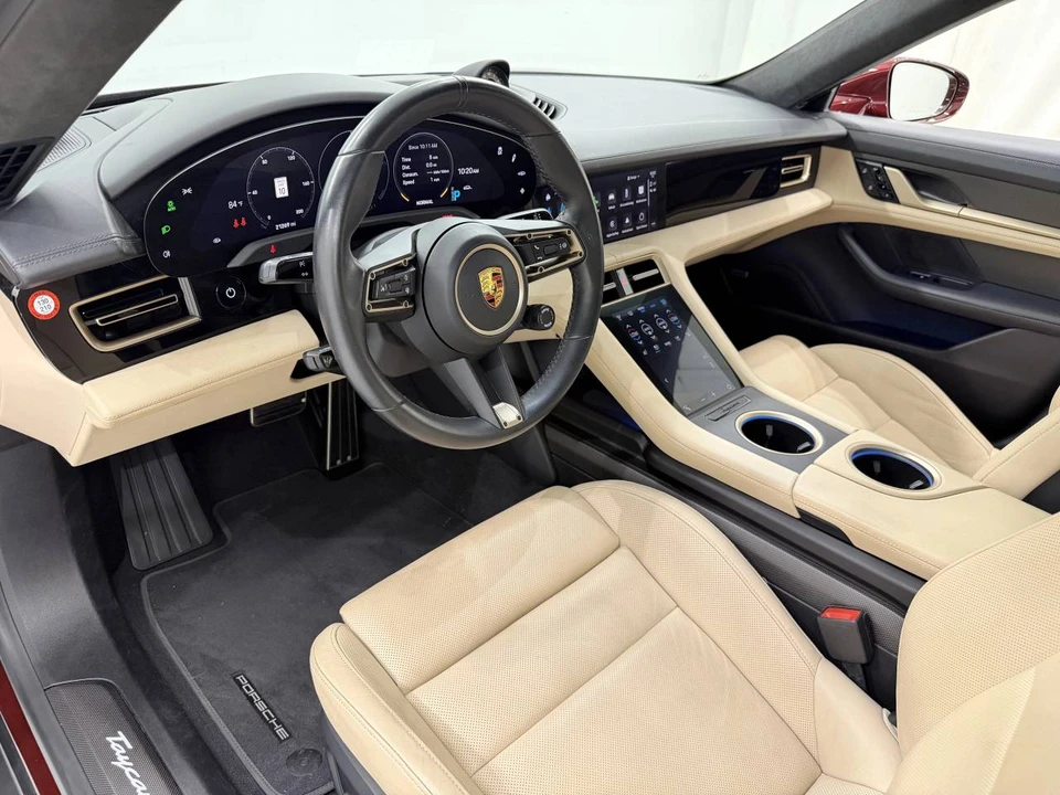 2021 Porsche Taycan Turbo S - Image 4 of 5