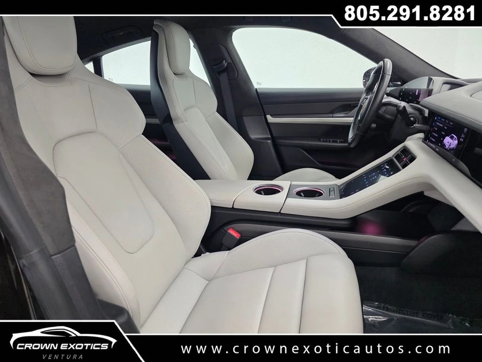 2021 Porsche - Image 18 of 31