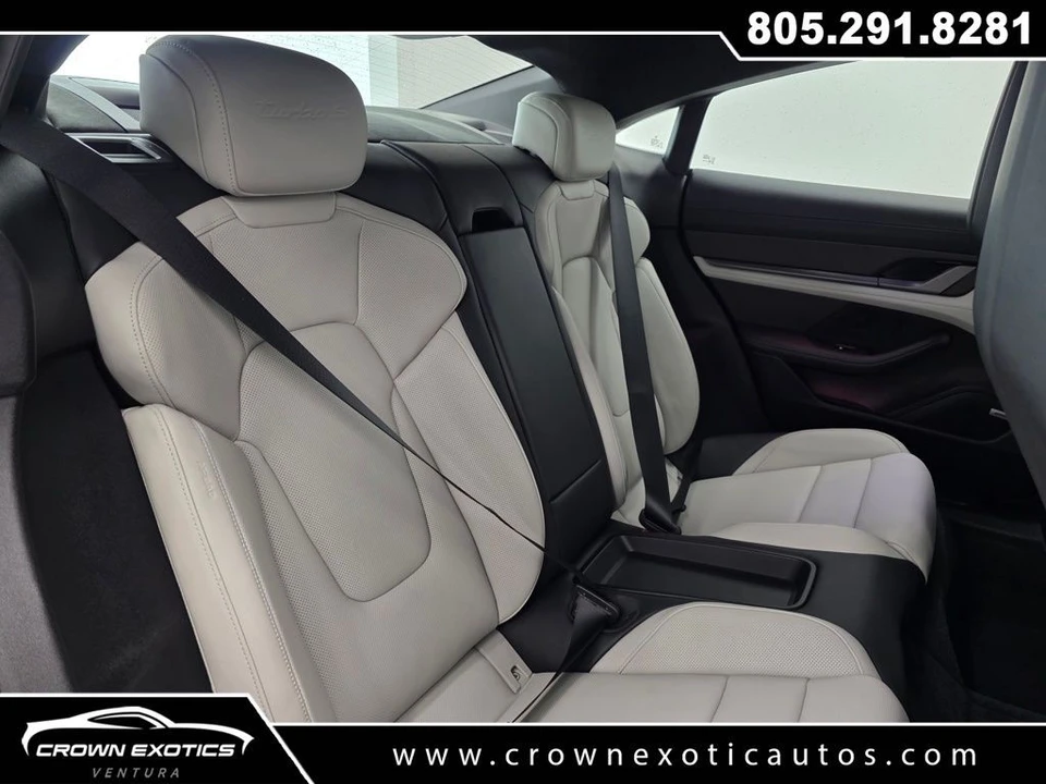 2021 Porsche - Image 23 of 31