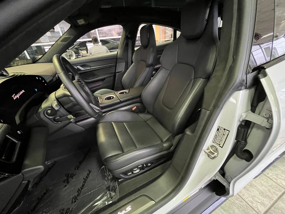 2021 Porsche Taycan Turbo S - Image 5 of 14