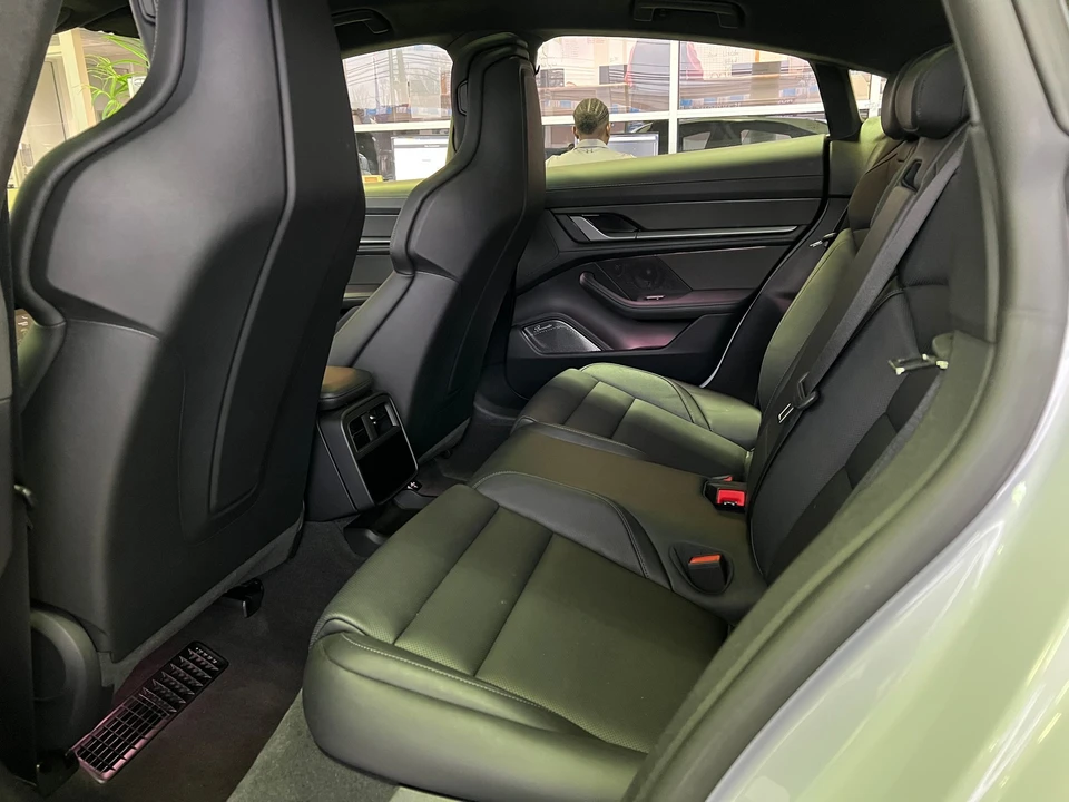 2021 Porsche Taycan Turbo S - Image 7 of 14