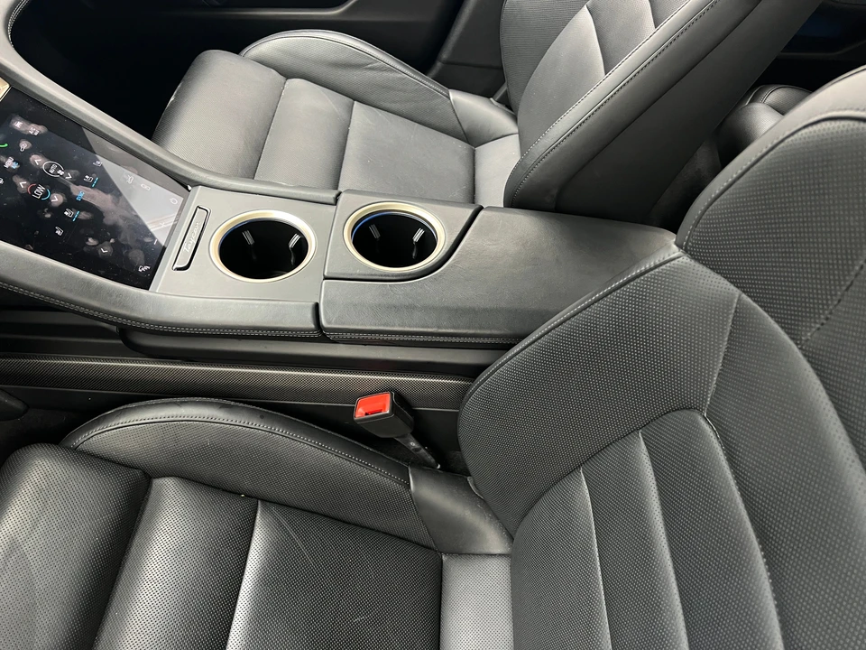 2021 Porsche Taycan Turbo S - Image 3 of 31