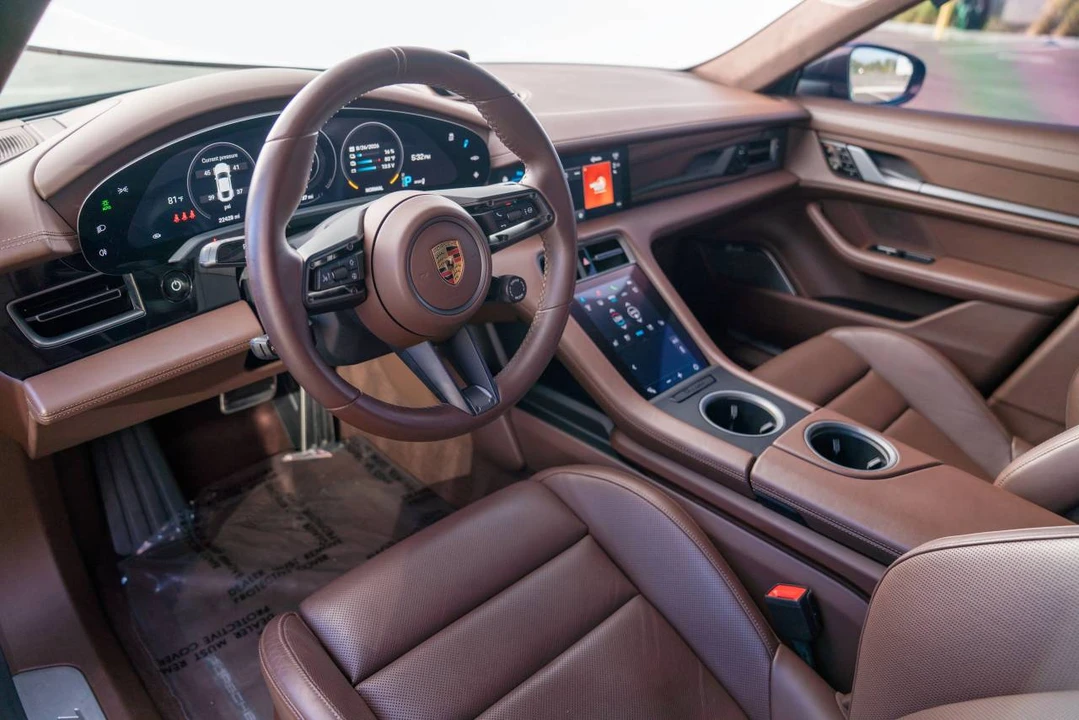 2021 Porsche Taycan Turbo - Image 4 of 5