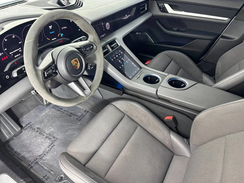 2021 Porsche Taycan Turbo - Image 4 of 5