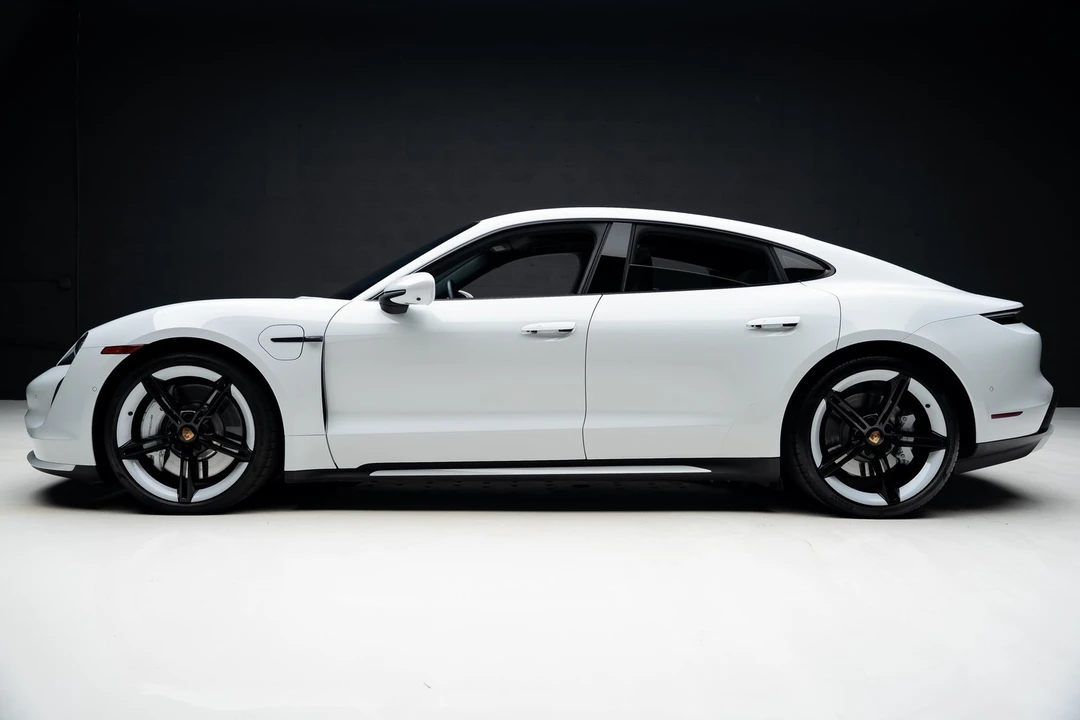 2021 Porsche Taycan Turbo - Image 16 of 21