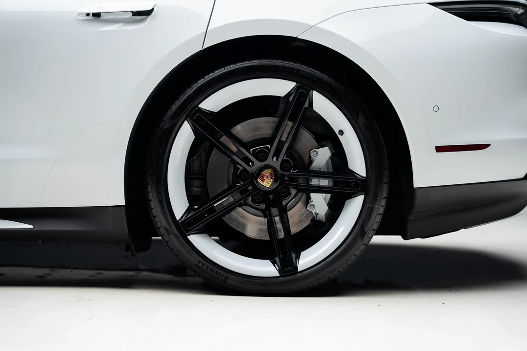 2021 Porsche Taycan Turbo - Image 20 of 21