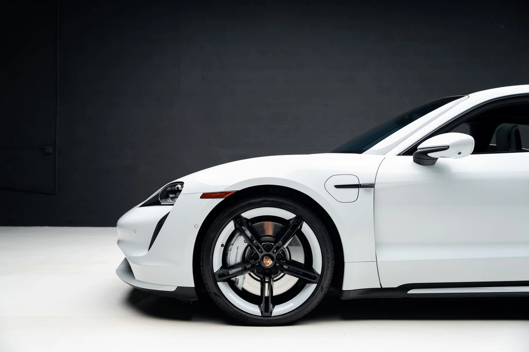2021 Porsche Taycan Turbo - Image 17 of 21