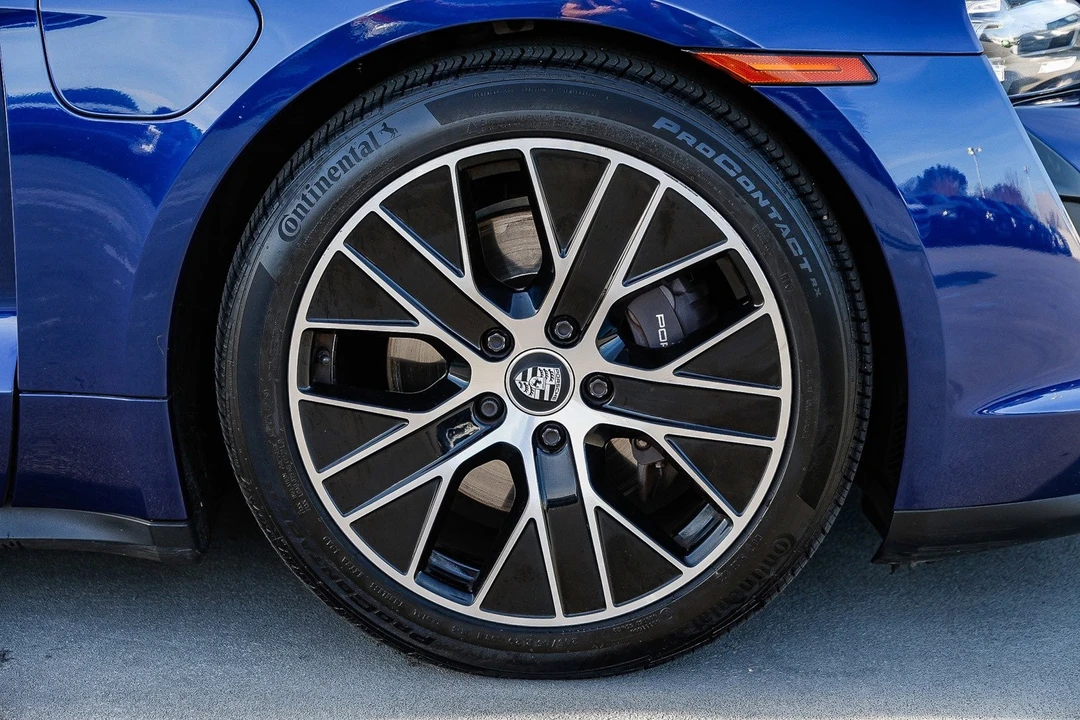2021 Porsche Taycan - Image 9 of 12