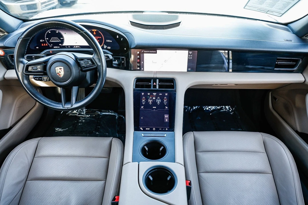 2021 Porsche Taycan - Image 10 of 12