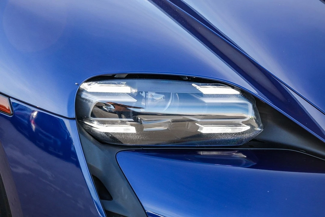 2021 Porsche Taycan - Image 7 of 12