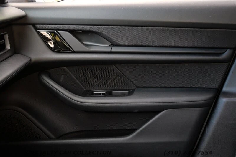 2021 Porsche Taycan - Image 19 of 21