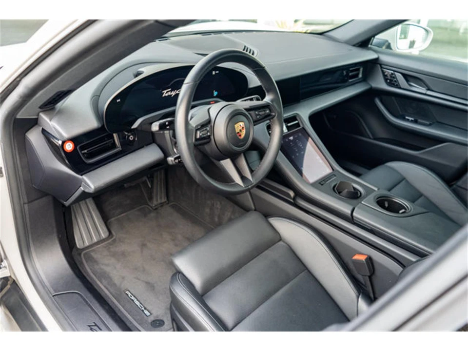 2021 Porsche Taycan - Image 9 of 12