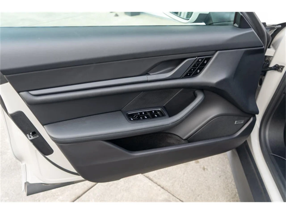 2021 Porsche Taycan - Image 11 of 12
