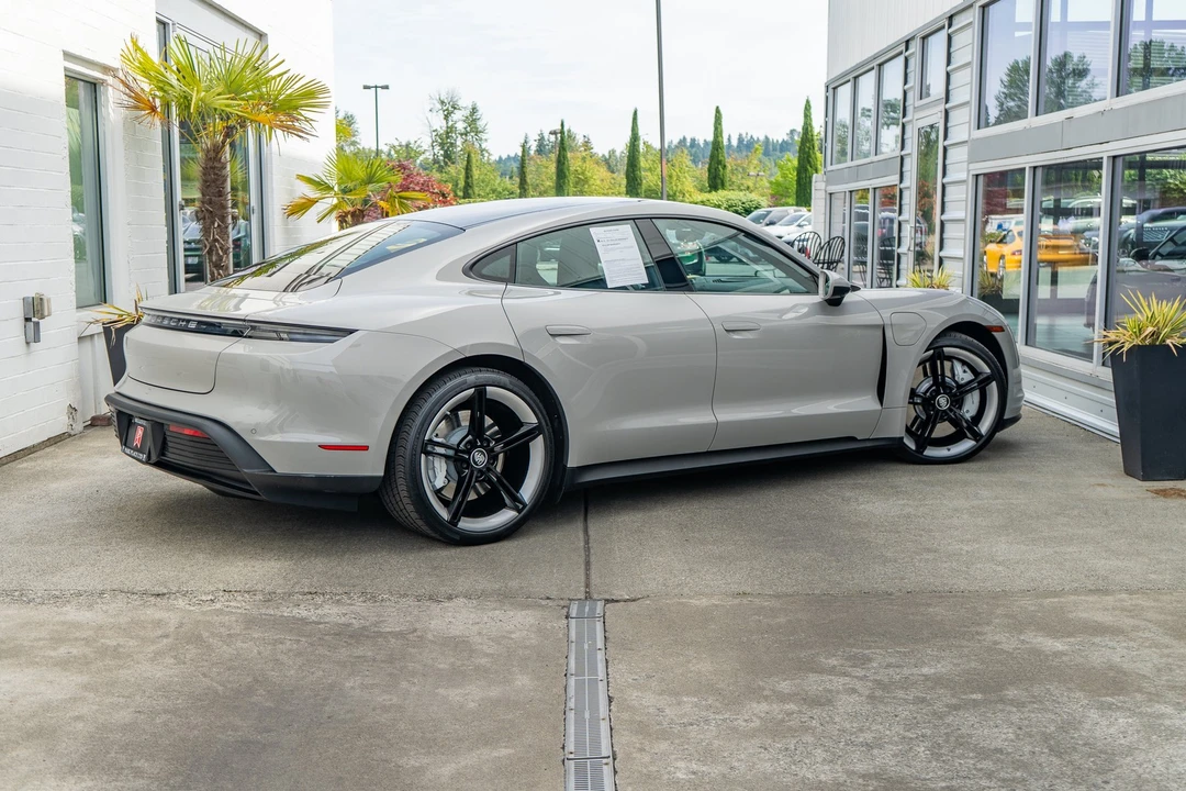2021 Porsche Cayman - Image 7 of 31
