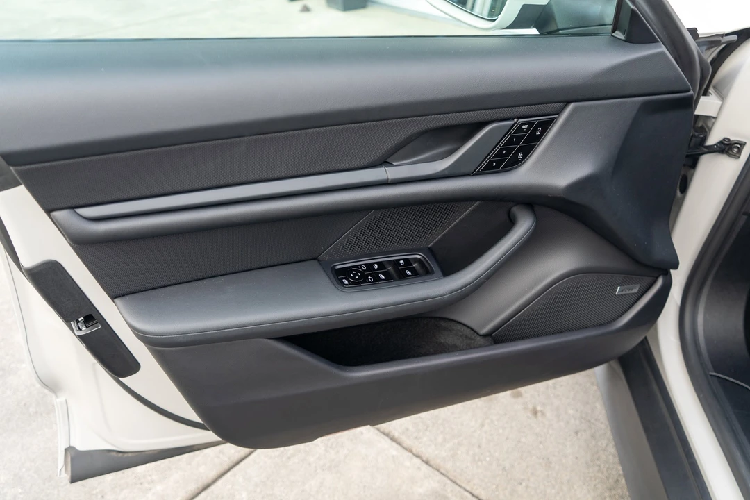 2021 Porsche Cayman - Image 10 of 31
