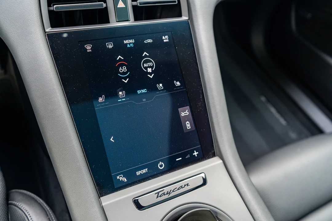 2021 Porsche Cayman - Image 26 of 31