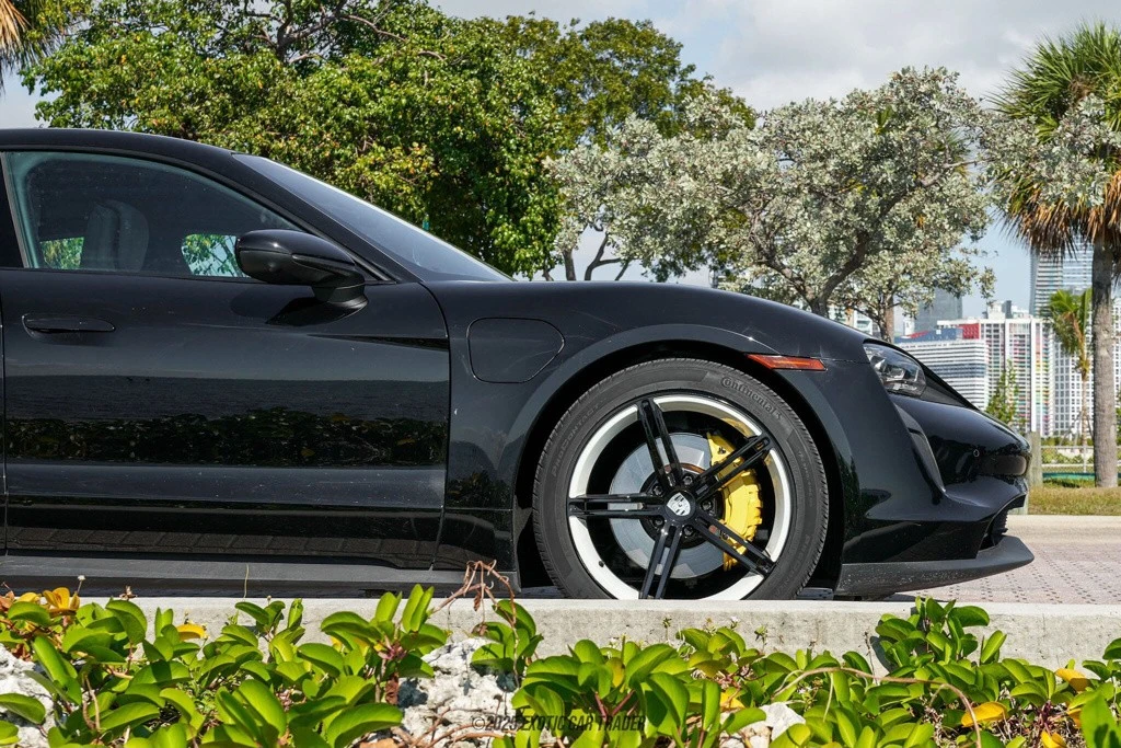 2021 Porsche Taycan - Image 11 of 12