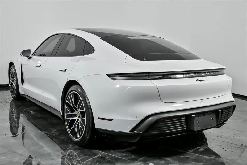 2021 Porsche Taycan - Image 9 of 21