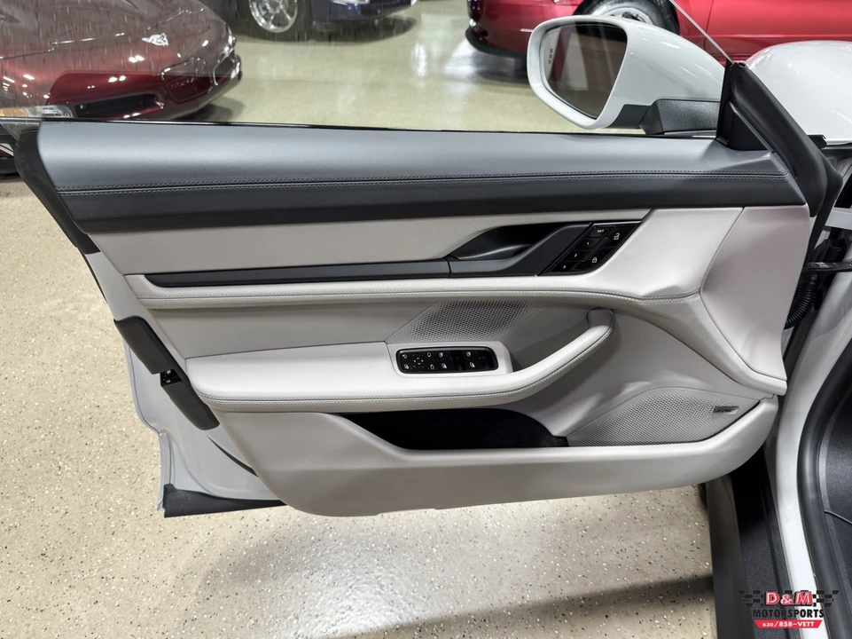 2021 Porsche Cayman - Image 27 of 31