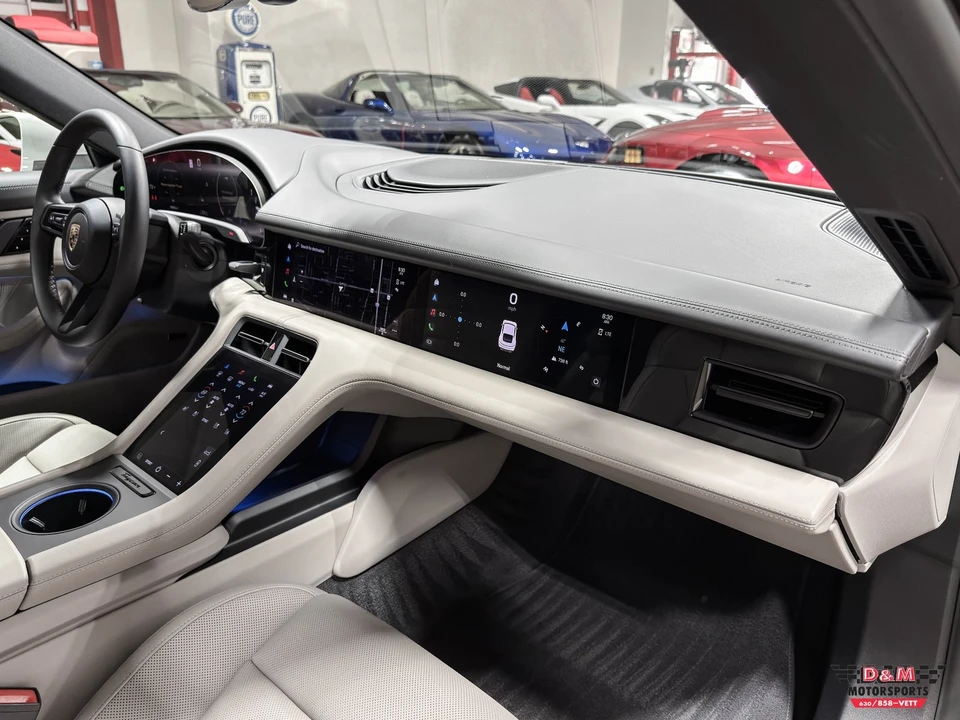 2021 Porsche Taycan - Image 13 of 21