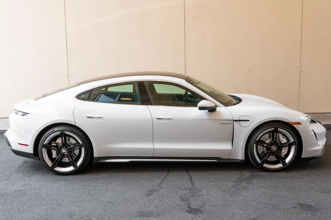 2021 Porsche Taycan - Image 31 of 31