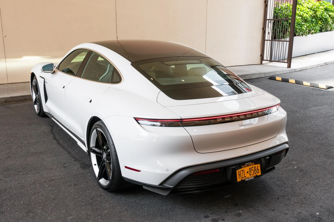 2021 Porsche Taycan - Image 21 of 31
