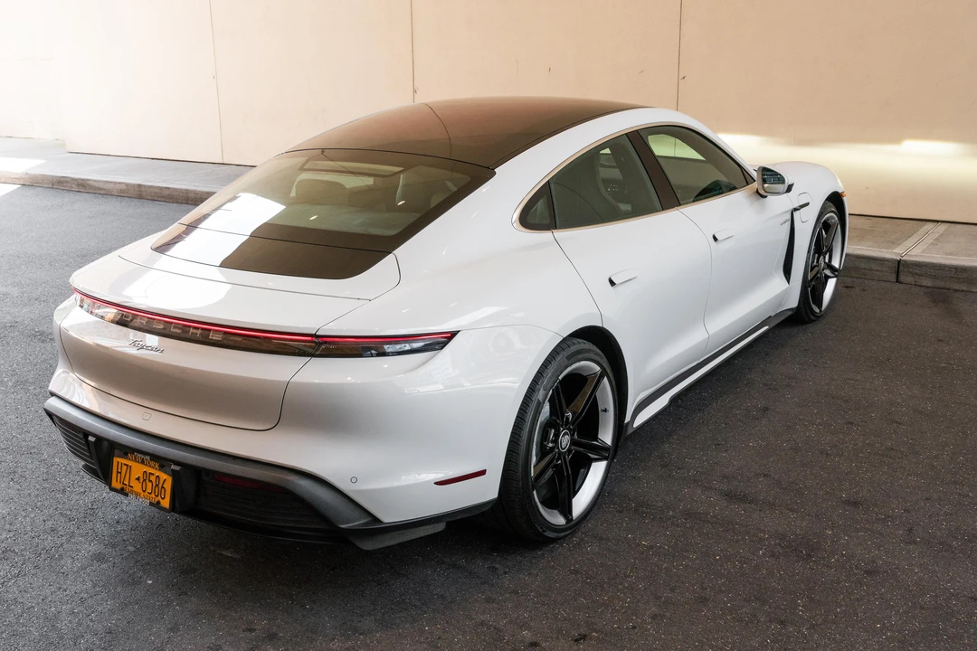 2021 Porsche Taycan - Image 27 of 31