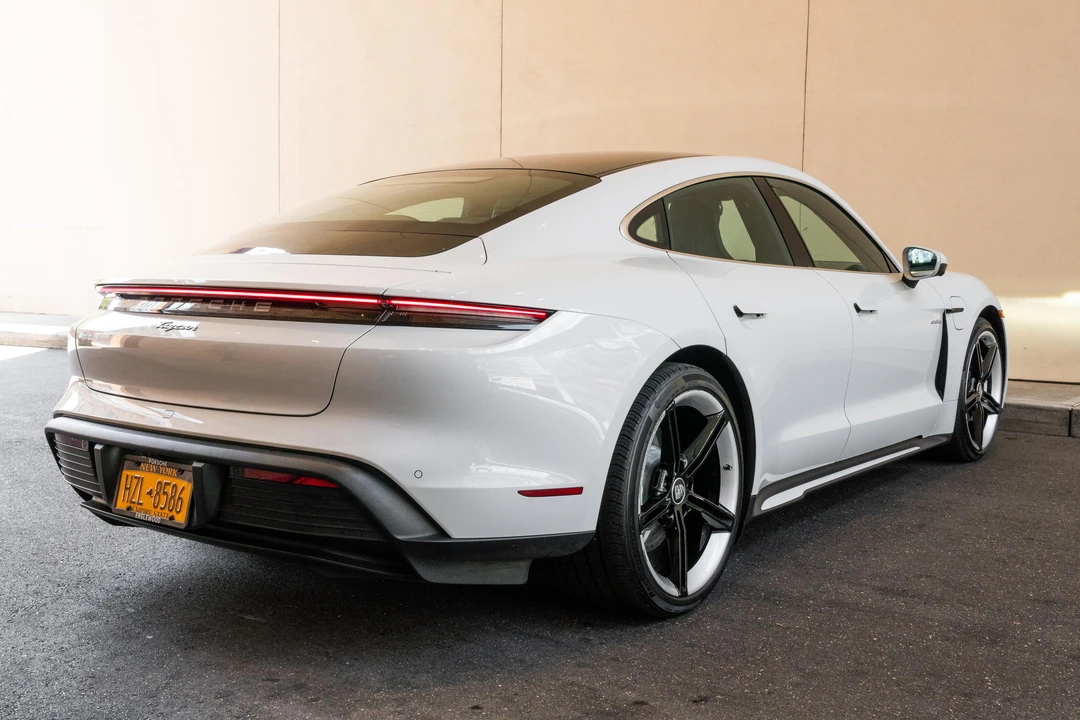 2021 Porsche Taycan - Image 29 of 31