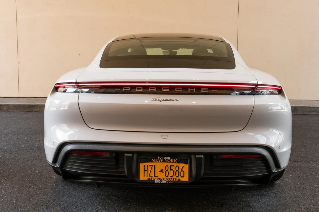 2021 Porsche Taycan - Image 26 of 31