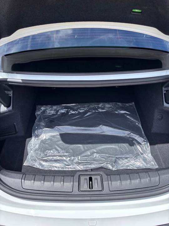 2021 Porsche Taycan - Image 9 of 19