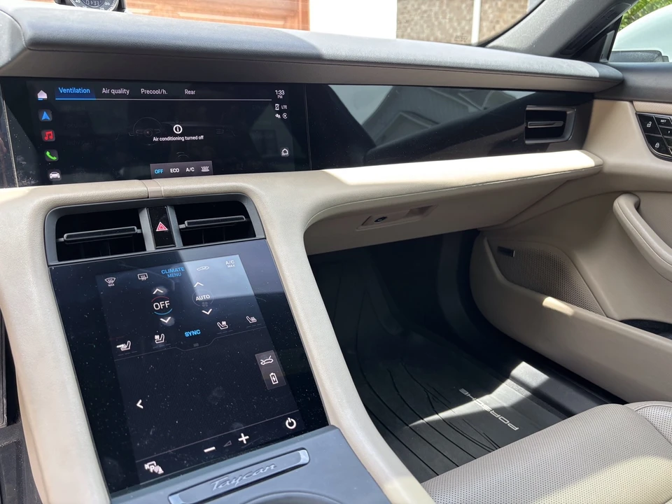 2021 Porsche Taycan - Image 15 of 19