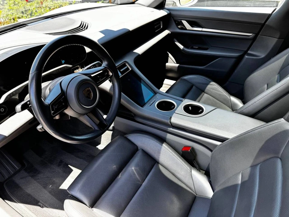 2021 Porsche Taycan - Image 3 of 5