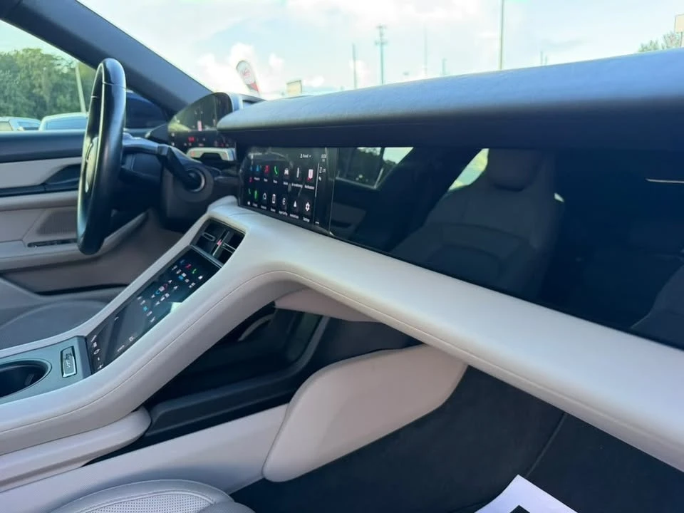 2021 Porsche Taycan - Image 3 of 20