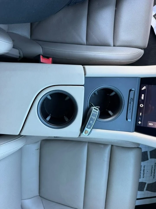 2021 Porsche Taycan - Image 18 of 20