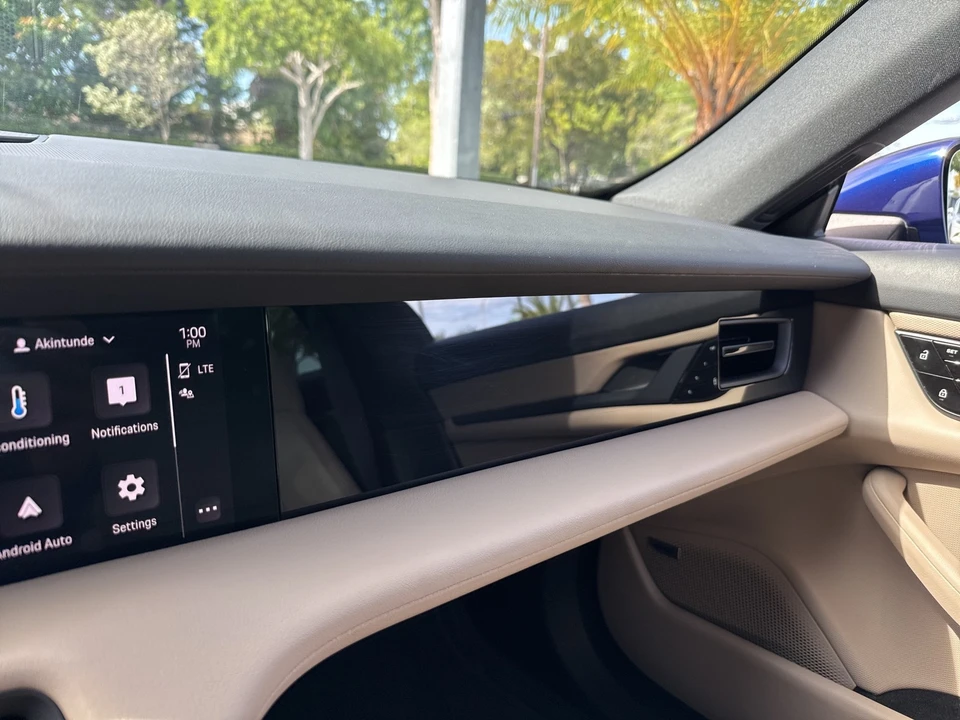 2021 Porsche Taycan - Image 19 of 21