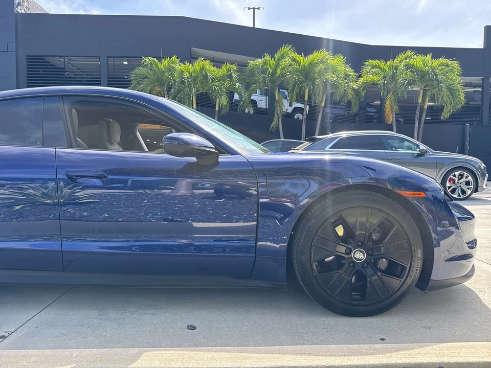 2021 Porsche Taycan - Image 7 of 21
