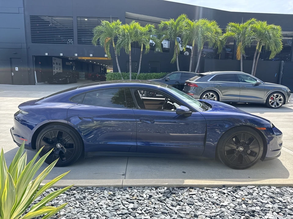 2021 Porsche Taycan - Image 6 of 21