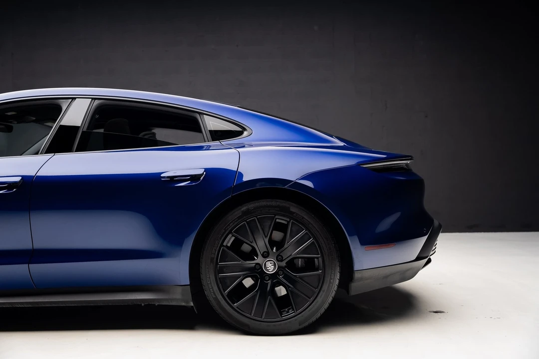 2021 Porsche Taycan - Image 20 of 21