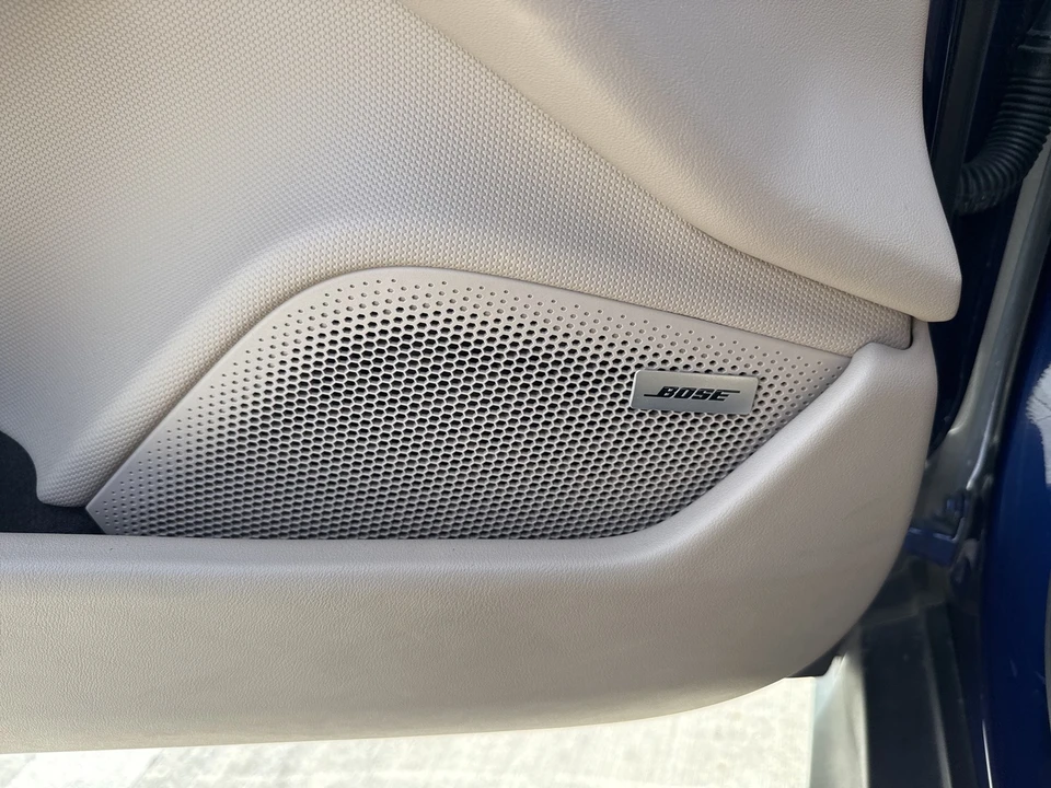 2021 Porsche Taycan - Image 20 of 21