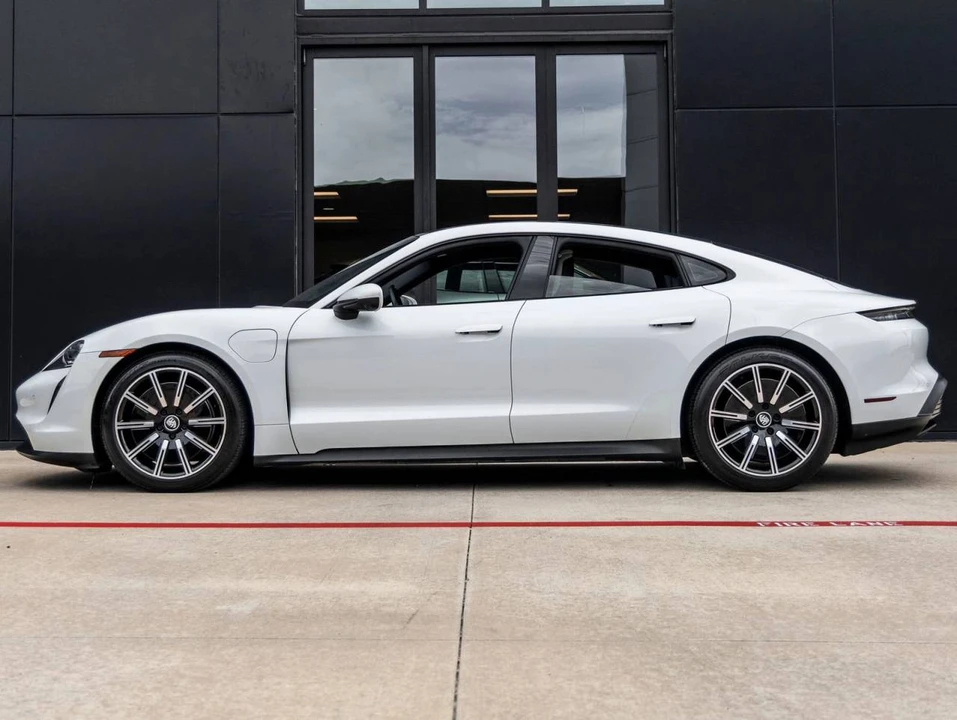 2021 Porsche Taycan - Image 2 of 5
