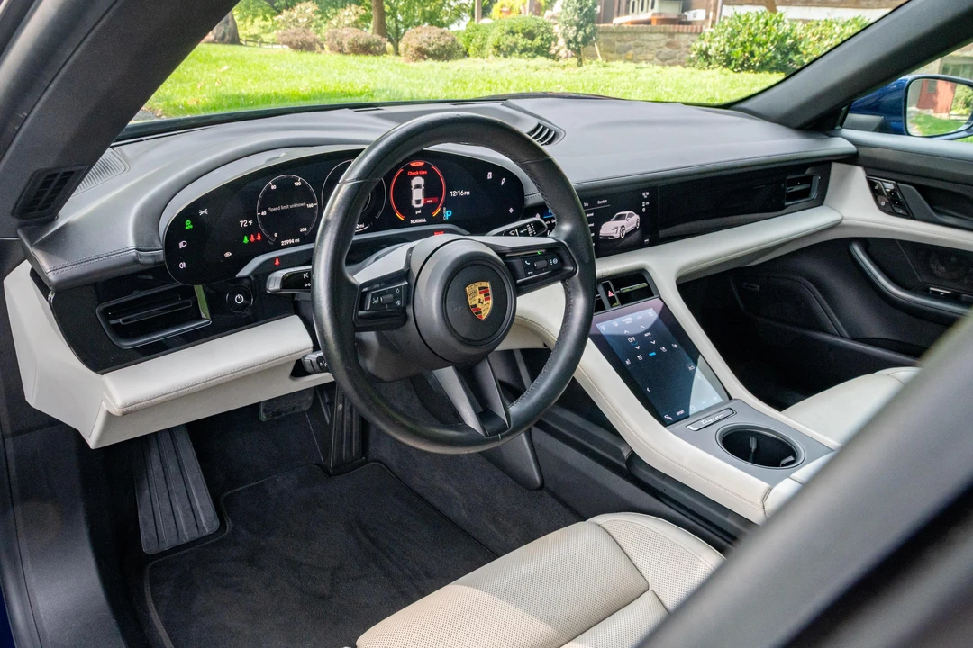 2021 Porsche Taycan - Image 22 of 31