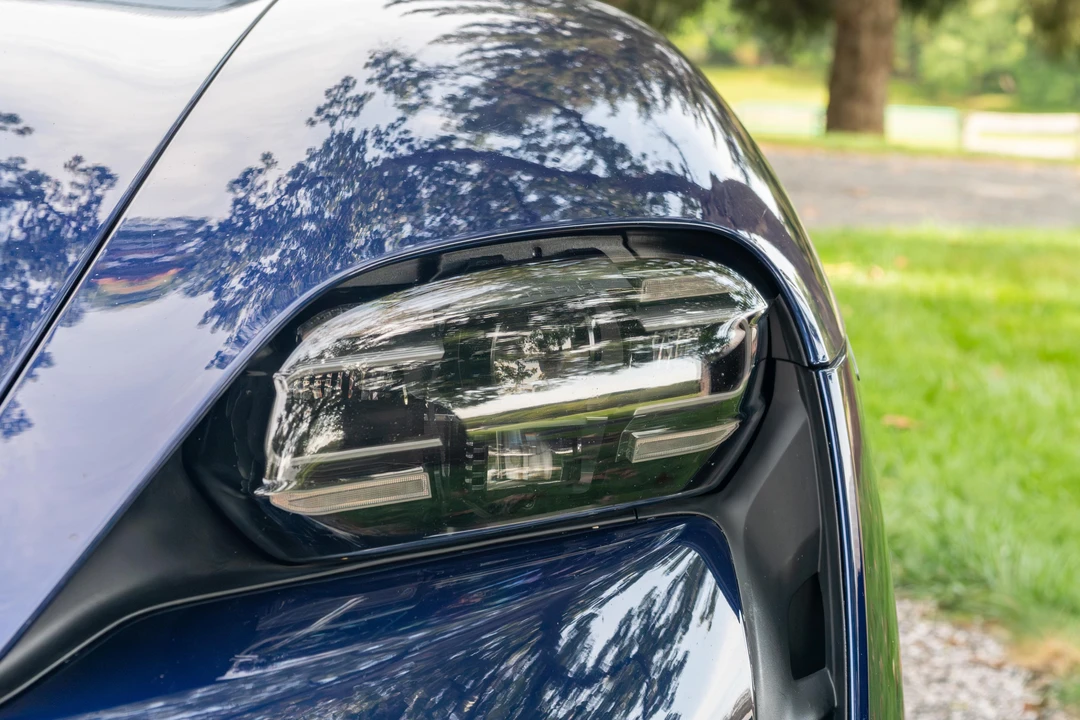 2021 Porsche Taycan - Image 10 of 31
