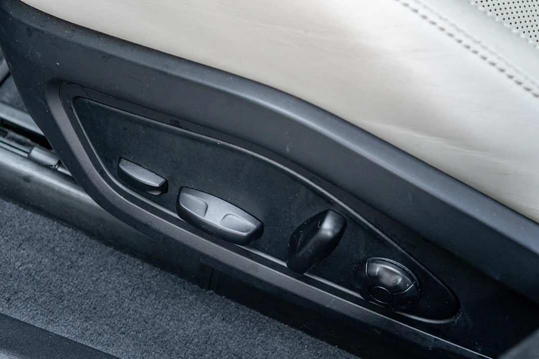 2021 Porsche Taycan - Image 29 of 31