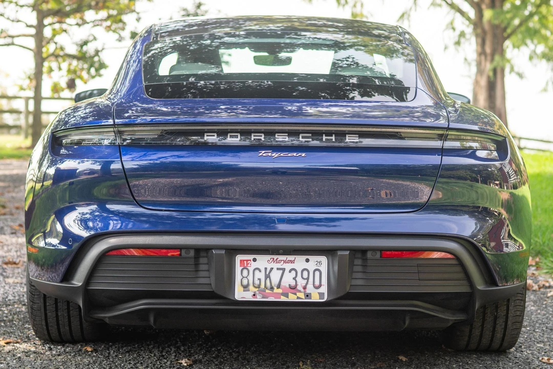 2021 Porsche Taycan - Image 5 of 31