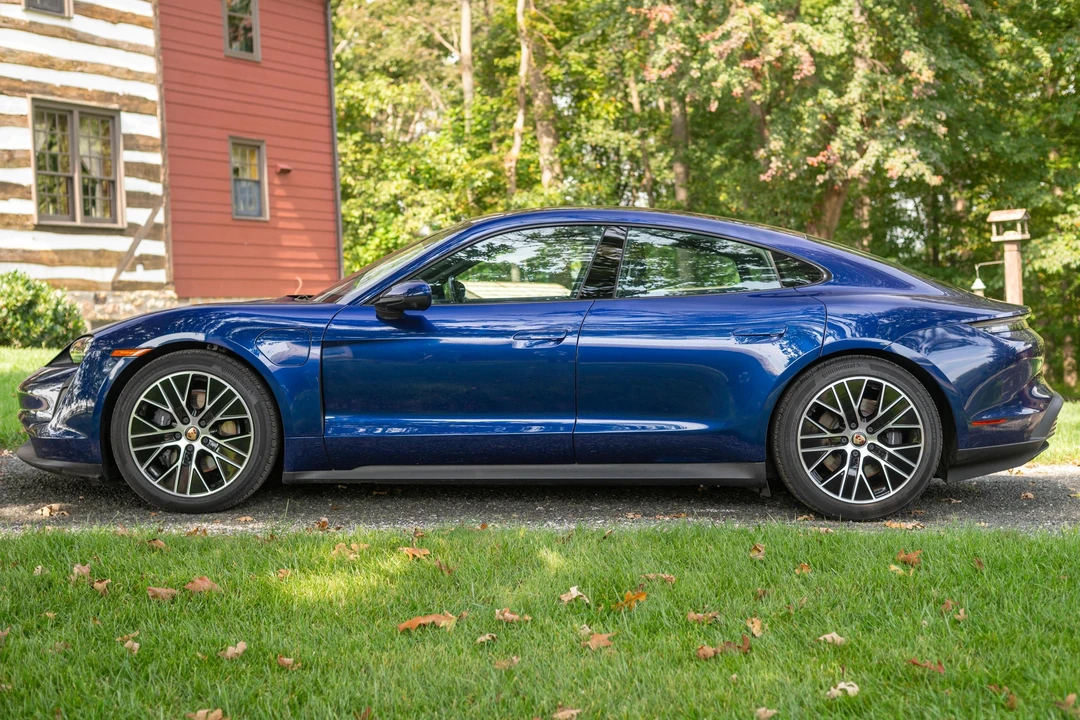 2021 Porsche Taycan - Image 3 of 31